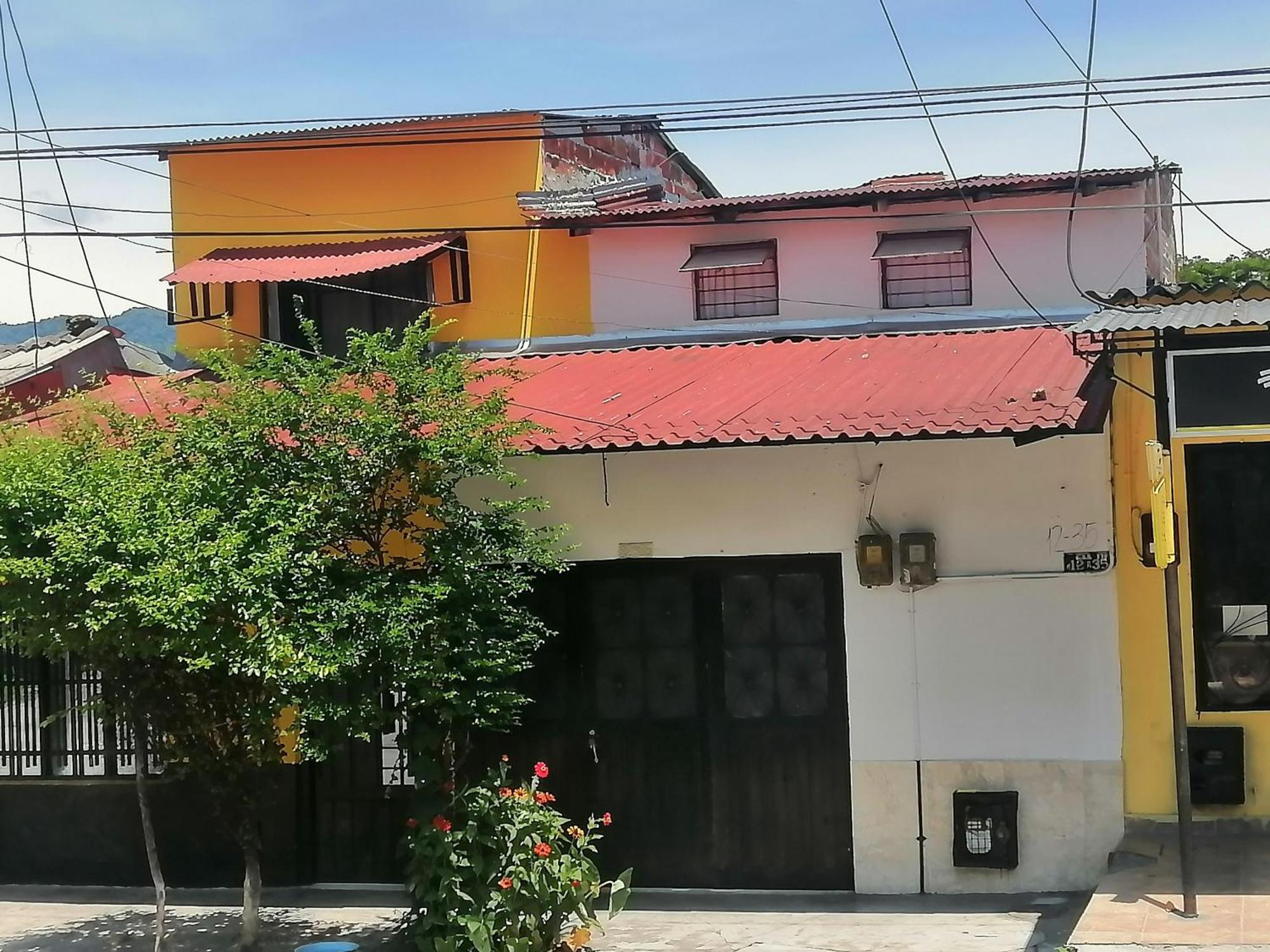 Hotel Low Cost La Dorada Buitenkant foto